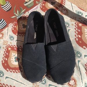 Toms size 7